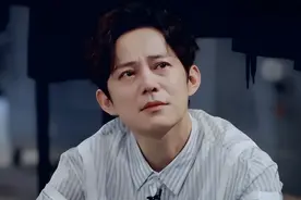 从万人捧到无人问津，那个“不可一世”的何炅，还是走到了今天图片