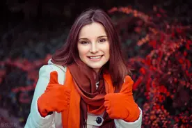 外国女友第一次来中国男子家乡就哭了：你骗我，男子感动不已图片