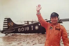 台军少校李大维，起义驾驶先进侦察机回归大陆，如今他怎么样了？图片