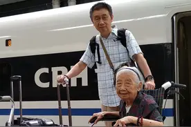 100岁时的决定：回一趟高邮。千里行，只为看看乡亲和战友的墓碑图片