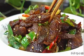 做一个有烧烤味的护心肉，皮脆香辣，干香有嚼劲，就是太费米饭图片