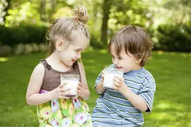 真的是长个先长脚，孩子脚大就能长得高？医生告诉你答案图片