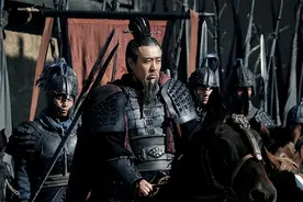 三国中有一个小角色，看起来不显眼，一出场却杀死了2位五虎大将图片