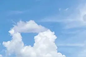 关于天空的朋友圈文案分享图片