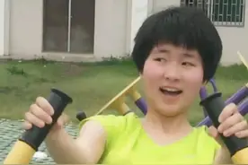 女孩遭遇车祸，父母看见一封信后，含泪做了一个决定图片