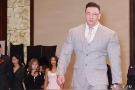 “挣扎了将近一年”，中国男子健美运动员鹿晨辉宣布退役图片