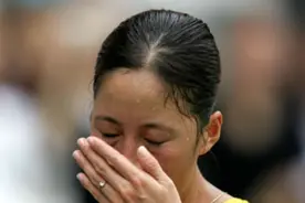 “孤独”的奥运冠军王丽萍：夺冠后，没有国旗披身，空手绕场庆祝图片