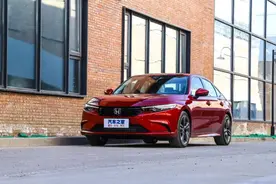 型格：起售价10多万！思域姊妹车！买它还是速腾？图片