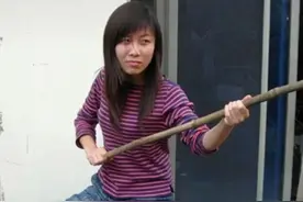 接二胎放学被喊奶奶，后续来了：“老阿姨”有底气，没有容貌焦虑图片