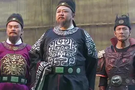 钱雁秋翻拍《狄仁杰》，像翻拍《亮剑》，缺少梁冠华，整剧就垮了图片