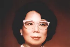 香港第一钟表富商千金庄月明，31岁下嫁李嘉诚，风光半生凄惨离世图片