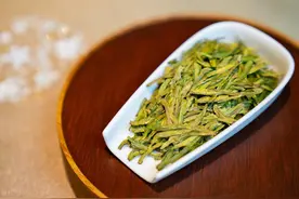 西湖龙井提前开采:真假西湖龙井和如何买到一款好喝的绿茶？图片