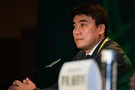 更换两外援，国安阵容重组大手笔，先续约3将 补强两位置李明留任图片
