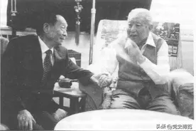 华国锋与袁隆平图片