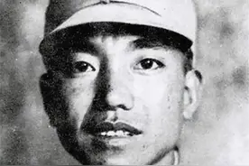 一家三兄弟，大哥被杀害，二哥牺牲无踪迹，三弟成了开国上将图片