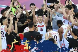 广东宏远首冠传奇之李群夺冠再结婚，广东五虎掀翻八一图片