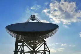 望远镜的出现让人拥有“千里眼”，现代望远镜，能够直接观察宇宙图片