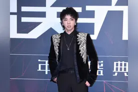 狠批毛不易，被称华语乐坛领军唱作人，华晨宇的资格从哪来？图片