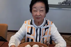 知名主持方太近况！88岁疾病缠身眼睛难睁开，欲移居国外安享晚年图片