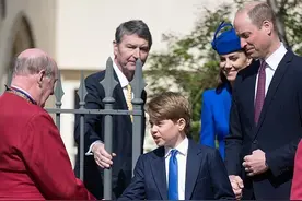 9岁乔治小王子成熟了！待人接物让父母骄傲，浓密的头发很像戴妃图片