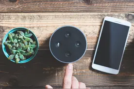 沉寂3年，大模型激活小度天猫精灵？图片