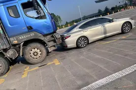 车子被撞可以要求赔偿折旧费吗？看看交警怎么说图片