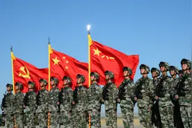 4日：美上将提问：如何打败中国？马斯克给出答案后 全场陷入沉思图片