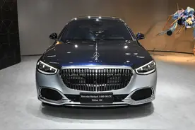 售价399.8万，限量100台，配6.0T的12缸引擎，迈巴赫S 680上市图片