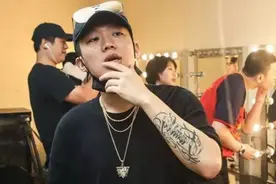 PGONE歌词中隐含毒品，拜金侮辱女性，复出不到24小时被封号！图片