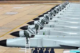 再飞10年！官媒披露歼8还在役，两大独特战力暂无法被取代图片