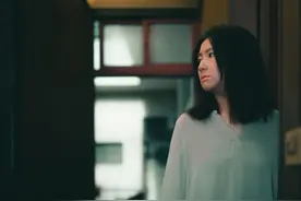 Selina降龄20岁挑战恐怖片，自曝入戏太深窝角落哭到失眠图片