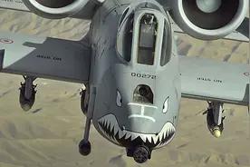 暴力美学的巅峰之作，A-10“疣猪”攻击机，实力强悍又能抗揍图片