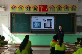 “跳跳糖、饼干、巧克力有可能是......” | 忠诚哨上党旗红 • 护“花”行动图片