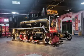 石家庄新华区首个沉浸式城市怀旧主题街区对外开放图片