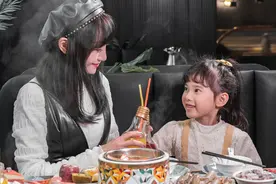 海鲜自助也能吃出高级ins风，3大必囤理由畅吃鲜活海鲜图片