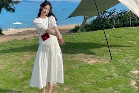 女人一定要拥有的4双凉鞋，时髦又好看图片