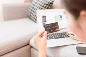 银行卡突然少钱，没有任何提醒，可能是这些情况图片