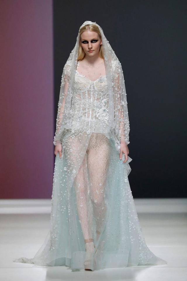 2022年欧美热门新趋势祼婚纱——巴塞罗那新娘时装周抢先鉴赏