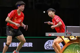 德班世乒赛混双决赛：王楚钦/孙颖莎夺冠图片