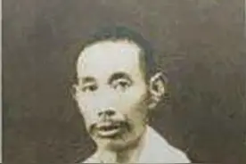 曲焕章：云南白药创始人，曾因救治土匪被告，逃离途中拜名医为师图片