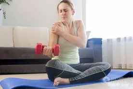 运动之后浑身酸疼，是继续训练还是休息几天？图片