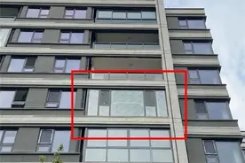 不封阳台，玻璃护栏上直接装隐形纱网，防尘防虫又安全，太实用！图片