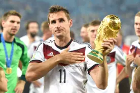 怀念克洛泽！世界杯历史第一射手：始于颜值、敬于才华、忠于人品图片