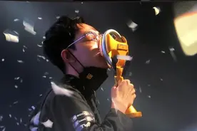 拿到《跑跑卡丁车》最高荣誉后，他的游戏迎来停服图片