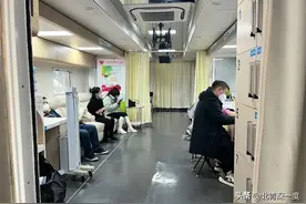 血库告急：库存达历史最低，有城市每天仅30多人献血，血贩明码标价2500元买400cc图片