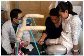 女教师为救学生高位截瘫，3年后冒死产子，2017年再次生下二胎图片