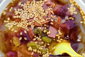 冰粉对身体有害？冰粉属于垃圾食品？手搓冰粉到底是什么做的？图片