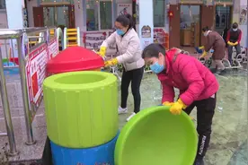 平南县各中小学、幼儿园有序做好开学准备工作图片