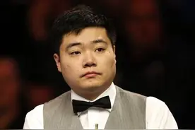 “台球神童”丁俊晖：早逝的母亲是他永远的痛，余生更加珍惜家人图片