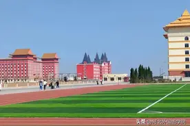 不止外在，河北外国语学院新校区内在也很美图片